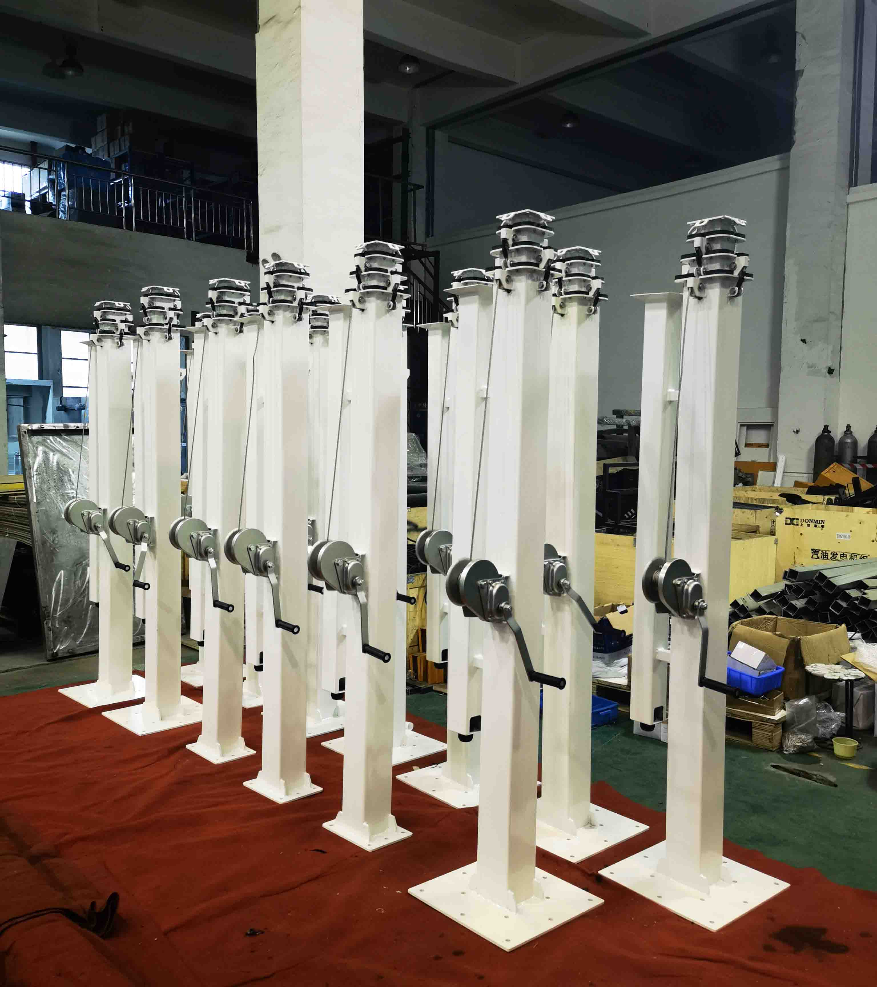 high mobile tower mast with manual winch for telecommunication towers